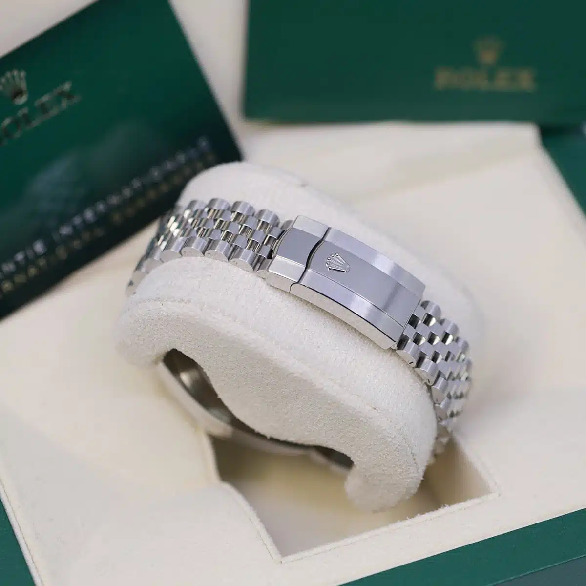 Rolex Datejust 126334-0024 White Roman Jubilee 41mm Stainless Steel Mens Watch - Image 5