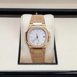 Alternative view of Patek Philippe 7010R-011 Nautilus Quartz