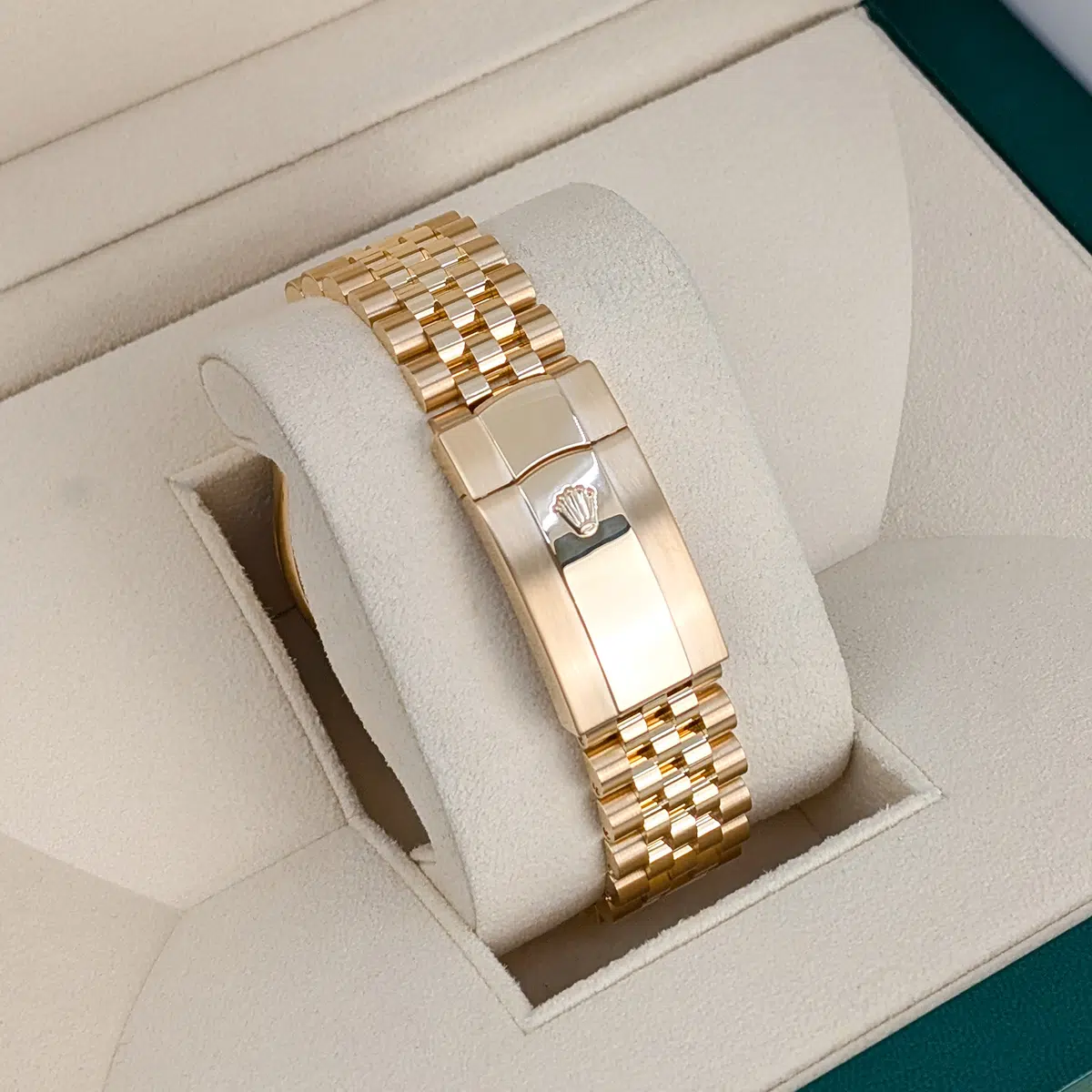 Rolex Sky-Dweller 336938-0005 Black Dial Jubilee Bracelet - Image 5